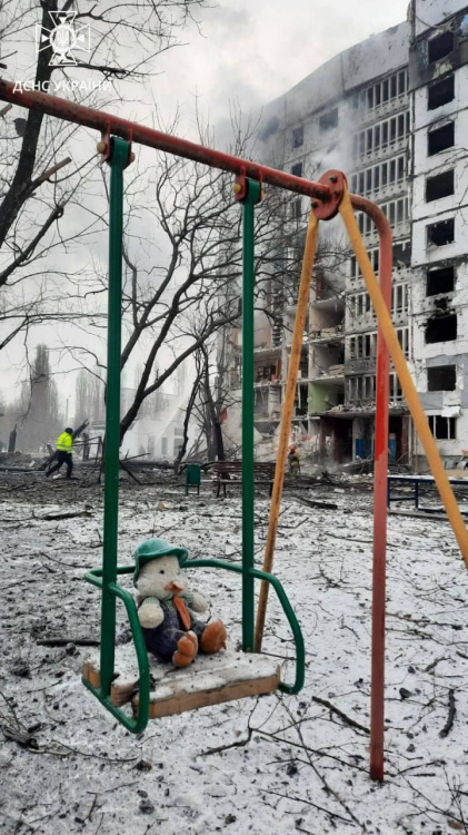 П’ятеро загиблих і десятки постраждалих: росіяни знову обстріляли Україну ракетами