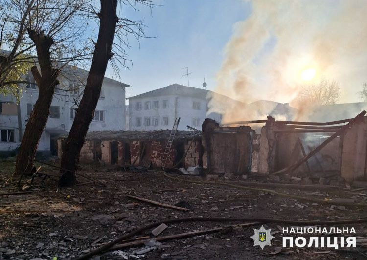 По Мирнограду ворог вчора вдарив авіабомбами: вбив та поранив людей