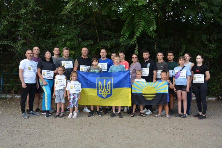 Покровчани долучилися до всеукраїнського забігу «Шаную воїнів, біжу за Героїв України»