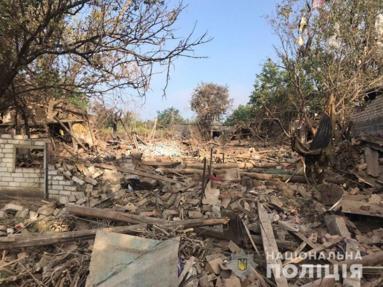 За добу окупанти обстріляли 12 населених пунктів Донеччини