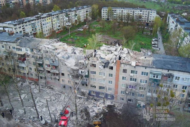 Обстріл Слов’янська: поліція повідомляє про п’ятьох загиблих та щонайменше 17 поранених