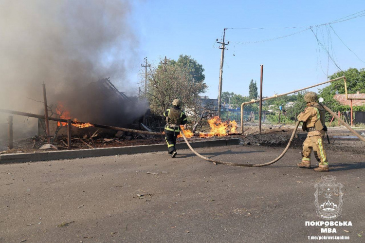 Унаслідок ракетного удару по Покровську поранено четверо цивільних