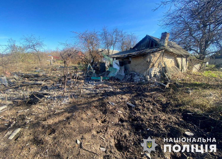 Росіяни за добу обстріляли 18 населених пунктів Донеччини, є загиблі й поранені