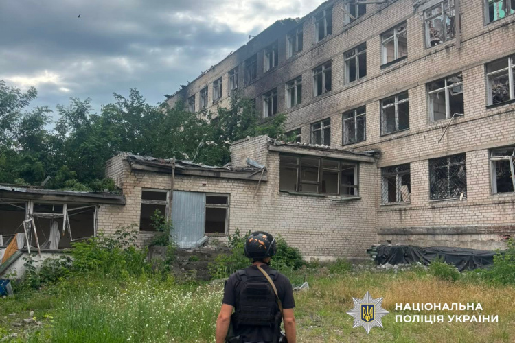 Двоє цивільних загинули і четверо поранені внаслідок ворожих атак на Донеччину за добу