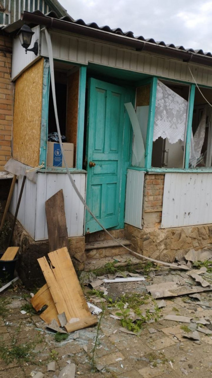 4 людини загинули, 9 поранено внаслідок масованих обстрілів Донеччини 8 серпня