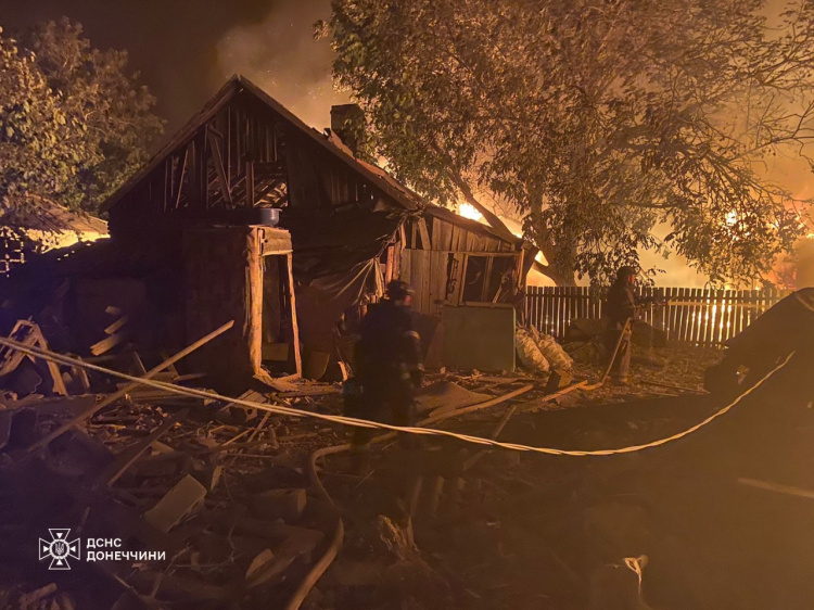 Надзвичайники показали, як ліквідовували чисельні пожежі в с.Шевченко