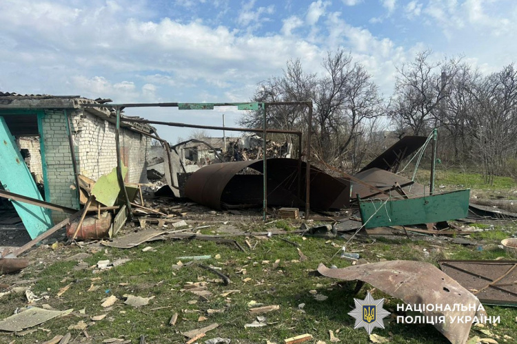 За добу росіяни вбили шістьох жителів Донеччини, зокрема дитину, ще 10 – поранили