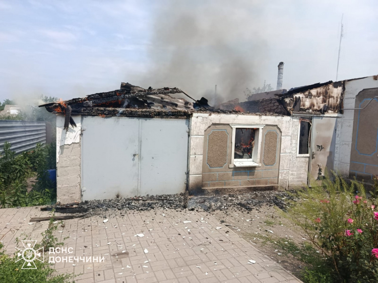 Мирноградська громада під обстрілами: ворог вдарив БПЛА по селу Красний Лиман