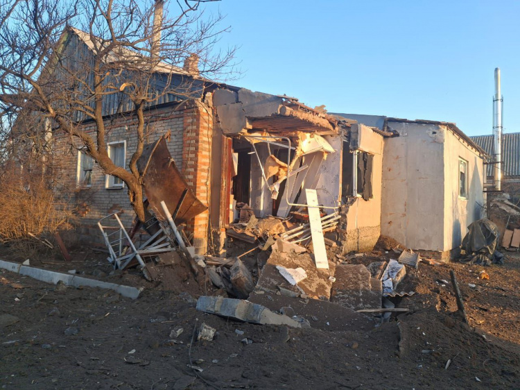 Двоє загиблих та шестеро поранених: поліція Донеччини інформує про наслідки російських обстрілів 12 березня