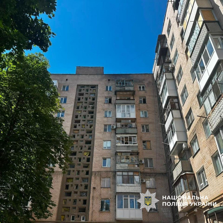 Троє поранених за добу: поліція Донеччини документує воєнні злочини рф