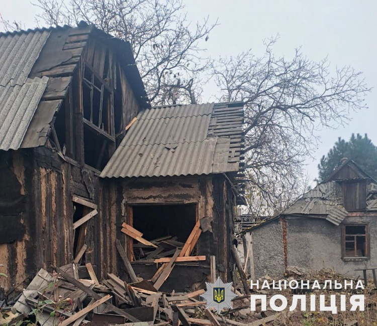 На Донеччині внаслідок обстрілів загинула цивільна людина, ще троє поранені