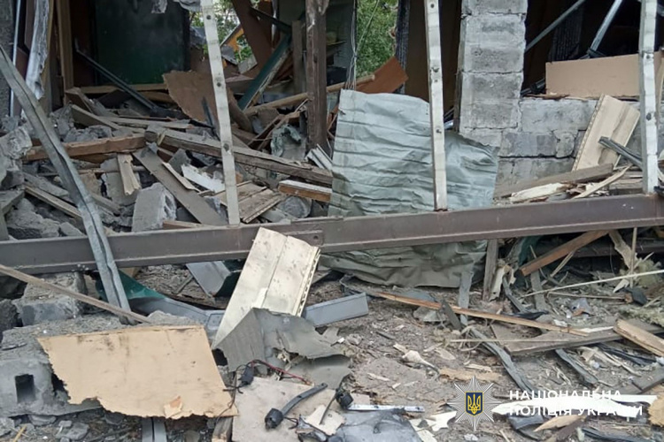 За добу росіяни атакували 10 населених пунктів Донеччини, двоє людей зазнали поранень