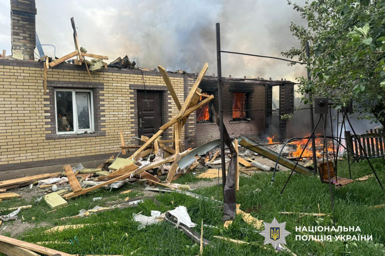 Троє людей постраждали внаслідок російських атак на Донеччині