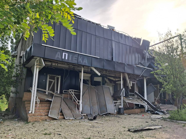 Одна людина загинула, 14 жителів Донеччини зазнали поранень через російські атаки 24 травня