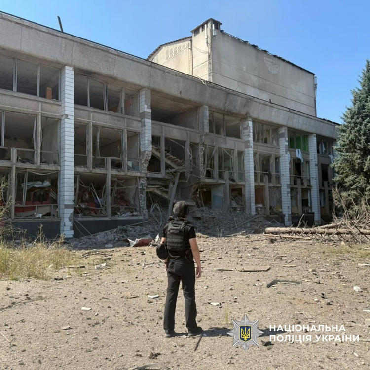 Дві людини зазнали поранень через російські обстріли Донеччини 21 серпня