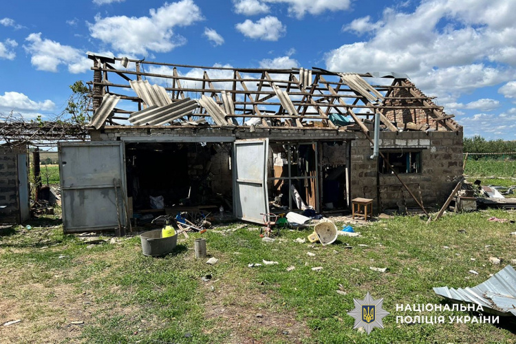 Троє людей загинули, 11 поранені внаслідок масованих обстрілів Донеччини за добу