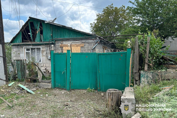 Росіяни за добу обстріляли 18 населених пунктів Донеччини, вбили одного та поранили двох мирних жителів