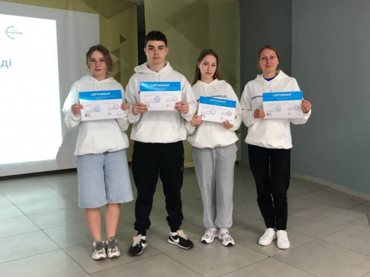 «Лідерство - це ми!» Молодь Добропілля знову в дії