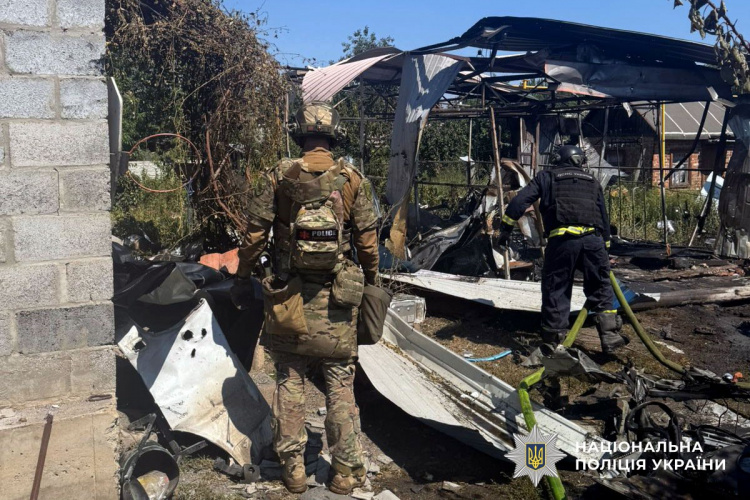 Окупанти обстріляли 16 населених пунктів Донеччини – 5 людей загинули, 11 зазнали поранень