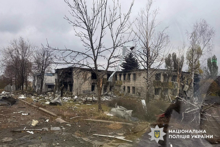 28 жовтня ворог обстріляв 9 населених пунктів Донеччини, руйнувань зазнали 12 цивільних об’єктів