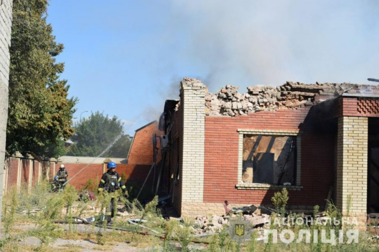 Армія рф за добу пошкодила на Донеччині 45 осель, пологовий будинок та іншу інфраструктуру