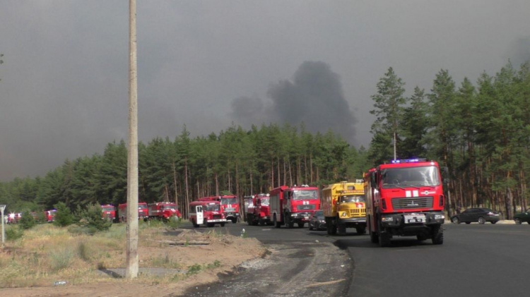 В Луганской области лесной пожар перекинулся на населенные пункты и унес несколько жизней