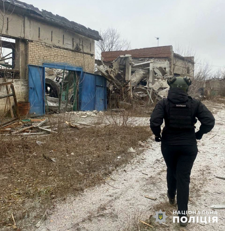 Пошкоджене житло та критична інфраструктура: вороги здійснили 8 атак по цивільних Донеччини