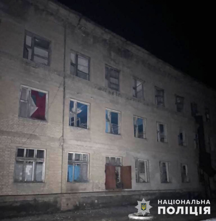 Двоє людей загинуло, 8 поранено: поліція Донеччини повідомила про обстріли за добу