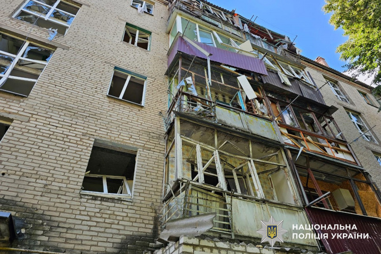 Одна людина загинула, семеро зазнали поранень через російські обстріли Донеччини 21 червня