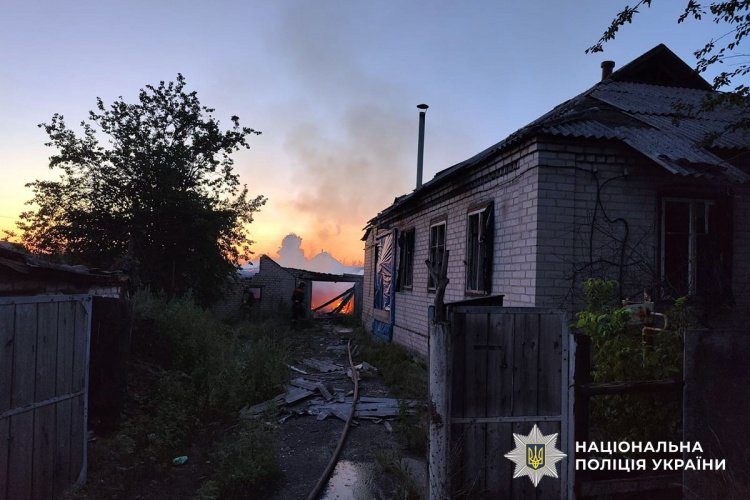 На Добропілля росіяни скинули дві авіабомби: наслідки обстрілів Донеччини за добу