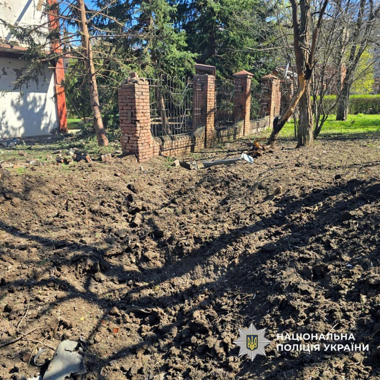 Унаслідок обстрілів Донеччини 6 квітня одна людина загинула, 10 поранені