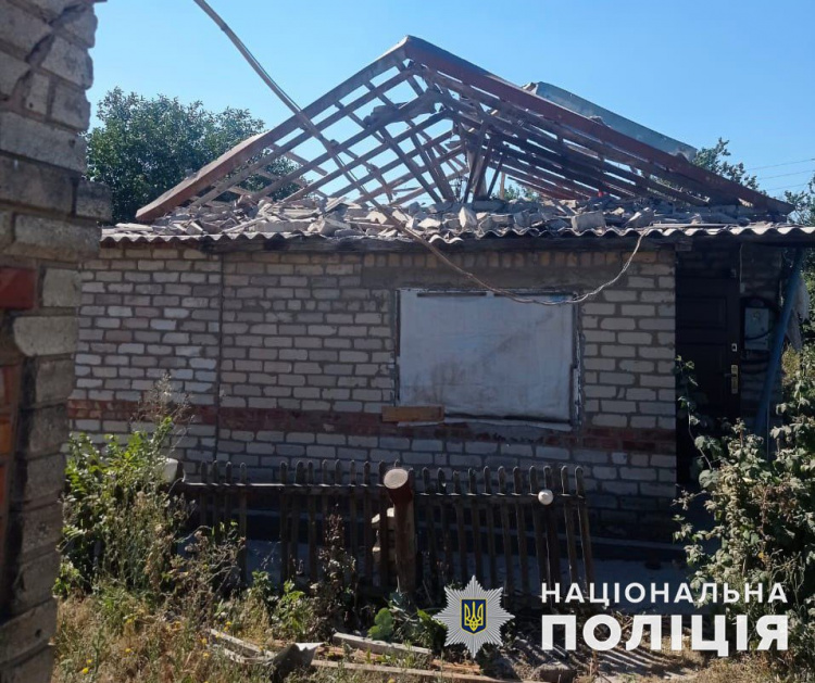 Обстріли Донеччини за добу: в Гродівці дрон влучив у житловий сектор – вбито людину