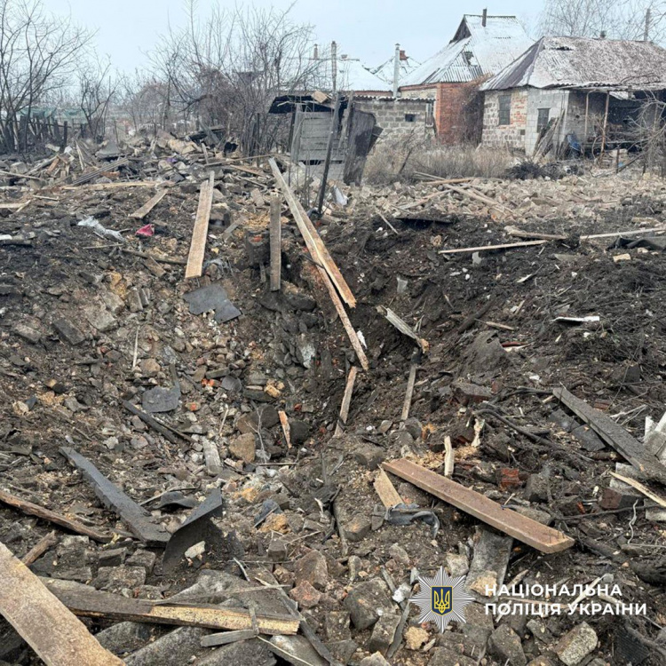 Одна людина загинула, четверо зазнали поранень через російські обстріли Донеччини 29 грудня