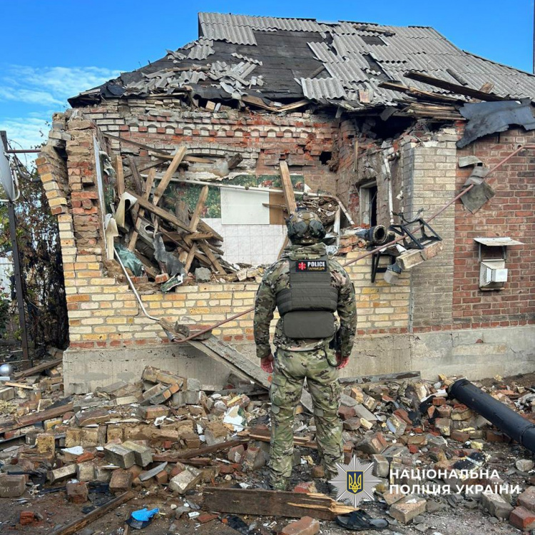 За добу окупанти обстріляли 12 населених пунктів Донеччини, вбили двох та поранили 7 цивільних