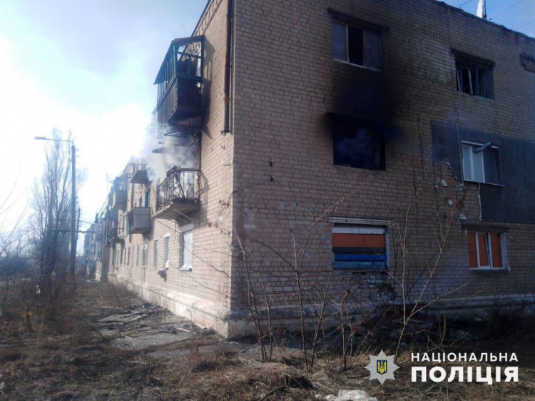 За добу росіяни обстріляли 13 населених пунктів Донеччини, вбили людину