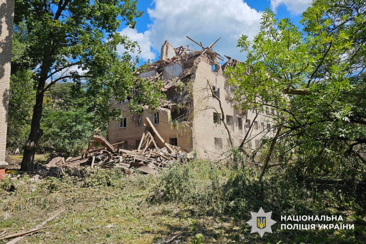 Одна людина загинула, семеро зазнали поранень через російські обстріли Донеччини 21 червня