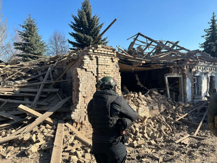 Протягом доби загарбники скинули на Донеччину 21 бомбу - поліція