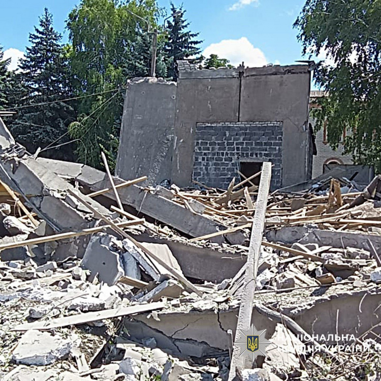 Дві людини загинули, ще чотири поранені через російські обстріли Донеччини 17 червня