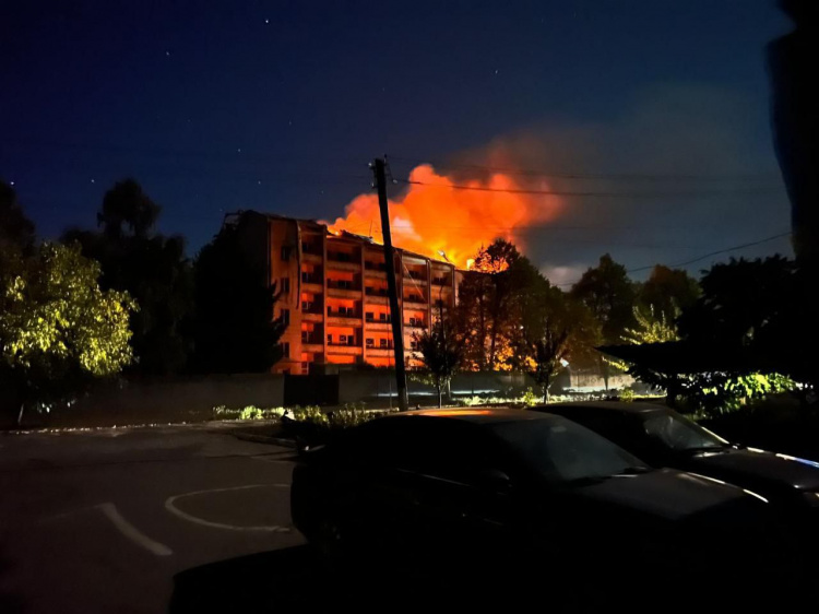 У Рівному Мирноградської ТГ поранено двох людей: поліція повідомила про наслідки обстрілів 19 вересня