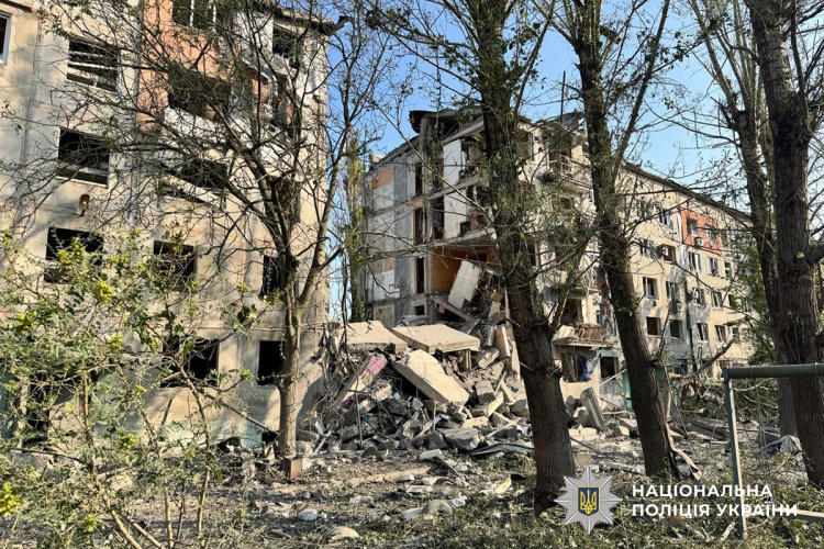 Мирноград пережив 6 обстрілів авіабомбами: наслідки обстрілів Донеччини за минулу добу