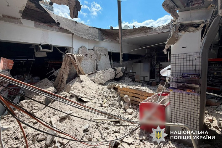Одна людина загинула, семеро поранені на Донеччині за добу внаслідок обстрілів