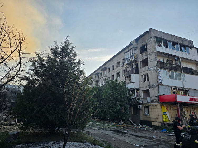 Росія скинула КАБ на центр Добропілля: є загиблі та поранені (оновлено)