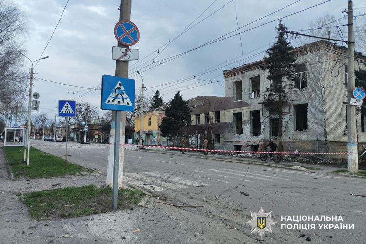 За добу росіяни вбили шістьох жителів Донеччини, зокрема дитину, ще 10 – поранили