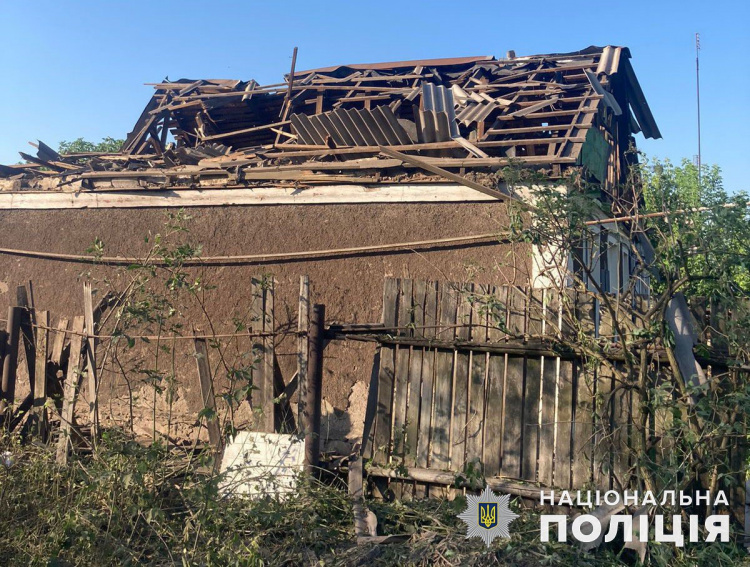 Ворог продовжує обстрілювати Донеччину з усіх видів зброї: є поранений