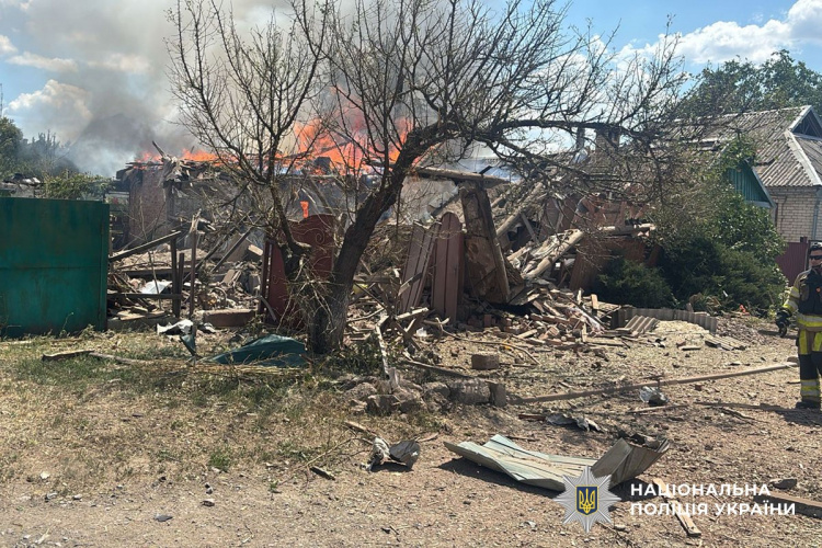 11 мирних жителів зазнали поранень через російські обстріли Донеччини