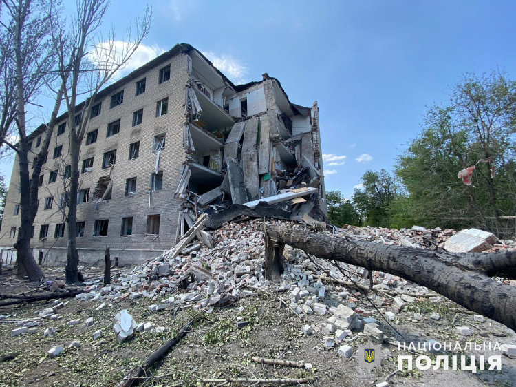 Ворог обстріляв 21 населений пункт Донеччини: троє вбитих, 24 поранених, зокрема 5 дітей