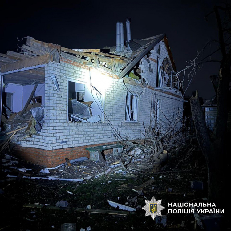 Двоє загиблих і 13 поранених, з них троє дітей: поліція Донеччини повідомляє про чергові злочини росії