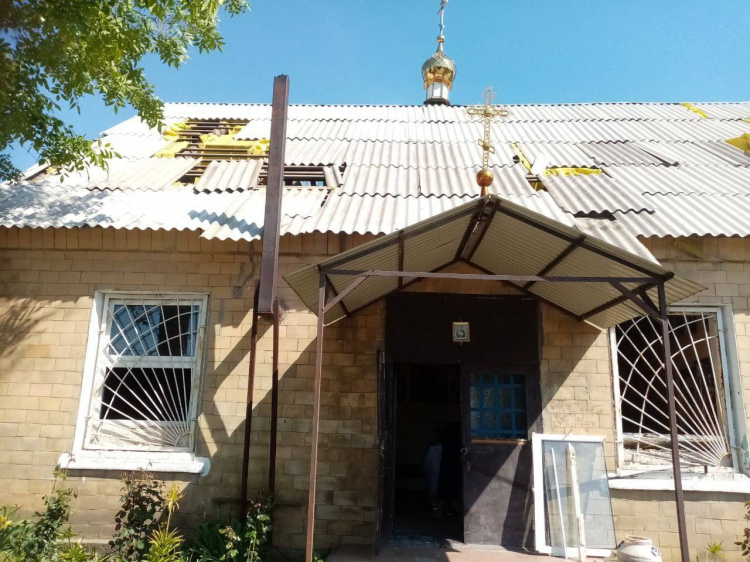 Росіяни зруйнували храм в селі Шахове на Донеччині