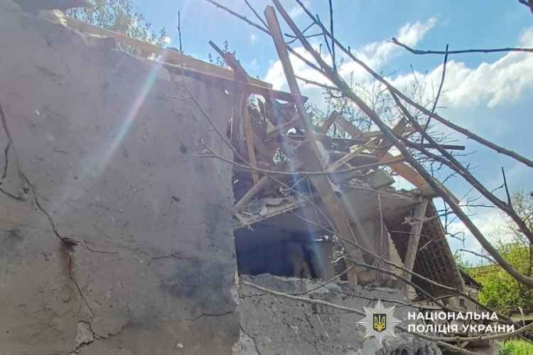 Одна людина загинула, четверо дістали поранення внаслідок російських атак на Донеччині