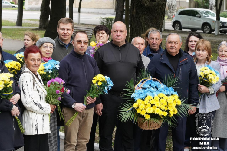 У Покровську відзначили День пам’яті та перемоги над нацизмом у Другій світовій війни (додано відео)